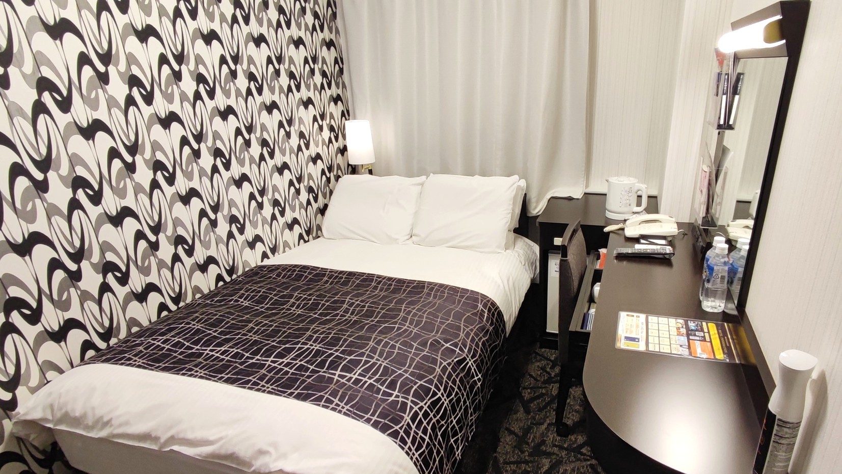 セミダブルルーム