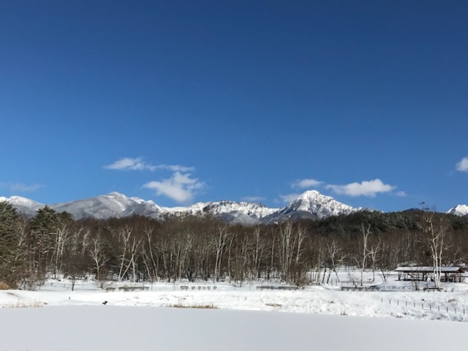 八ヶ岳自然文化園　まるやち湖と八ヶ岳