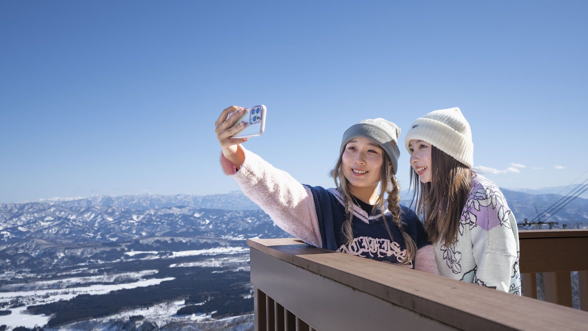 【スキーしなくても絶景の雪山を楽しむ】＜朝食付＞雪見ゴンドラで標高1000mへ空中散歩！1ドリンク付