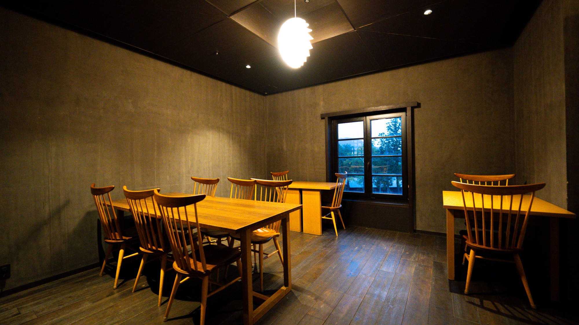 日本料理あさ日 店内