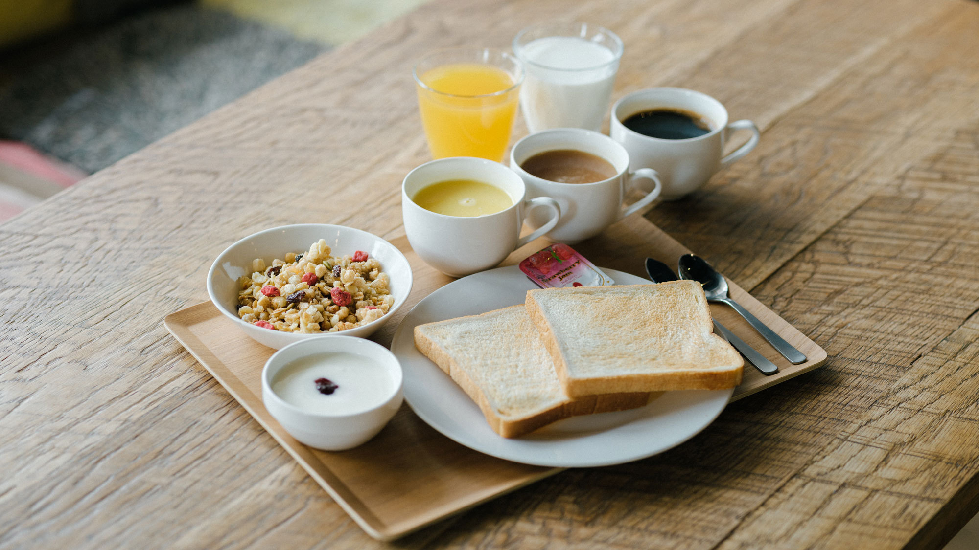 【お日にち限定／朝食付】今だけチャンス！！特別価格でホステルステイ＜シャワー＆トイレ共用＞