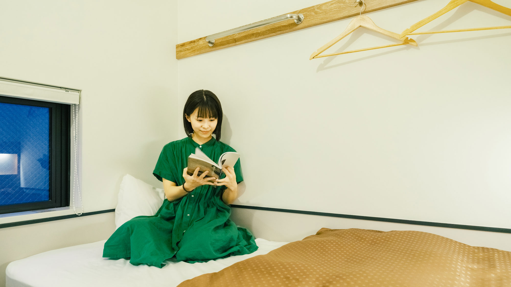 好きな本をお部屋に持ち込んで、ゆっくり読書を楽しむこともできます。