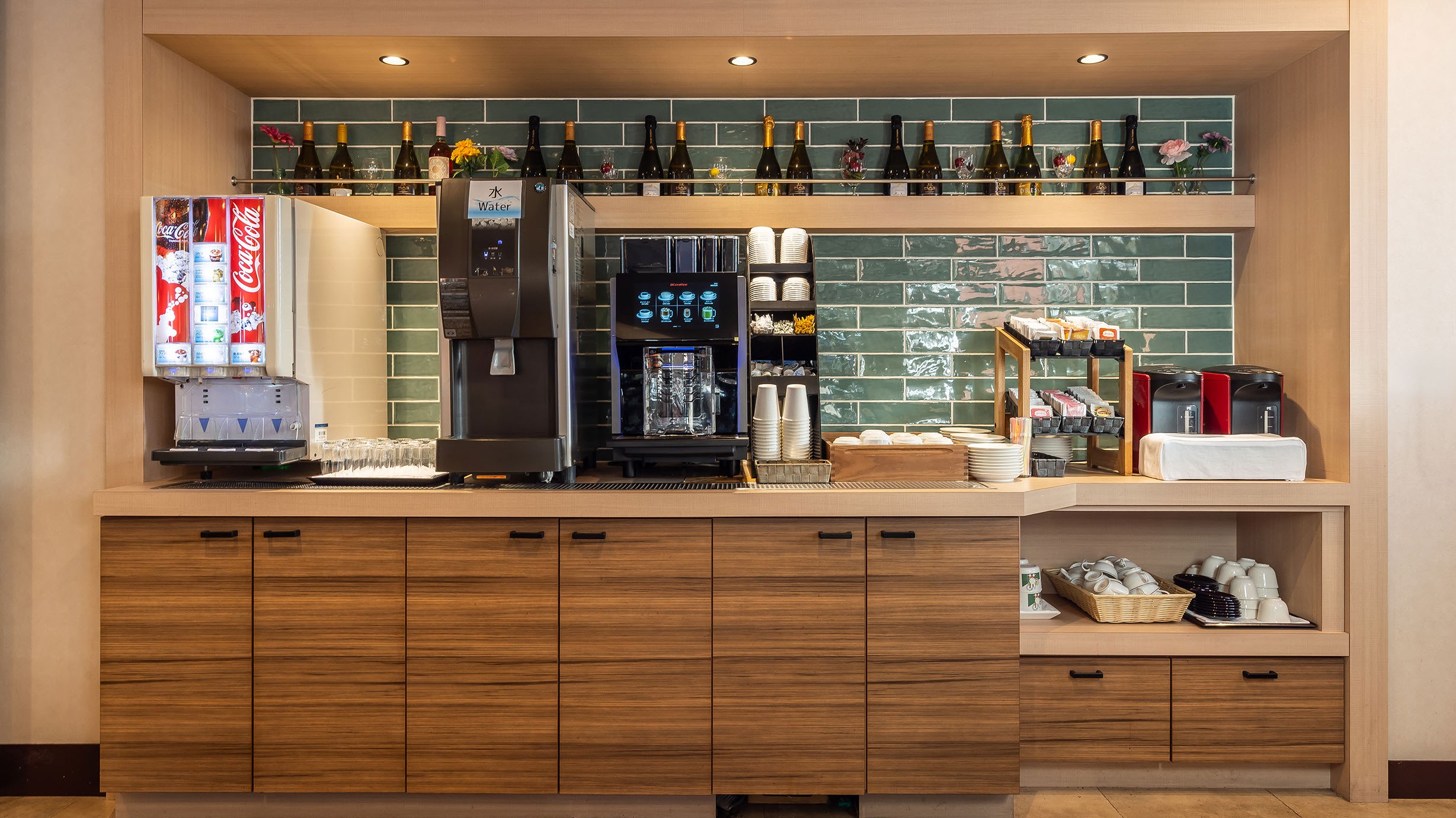 ドリンクバーコーナー