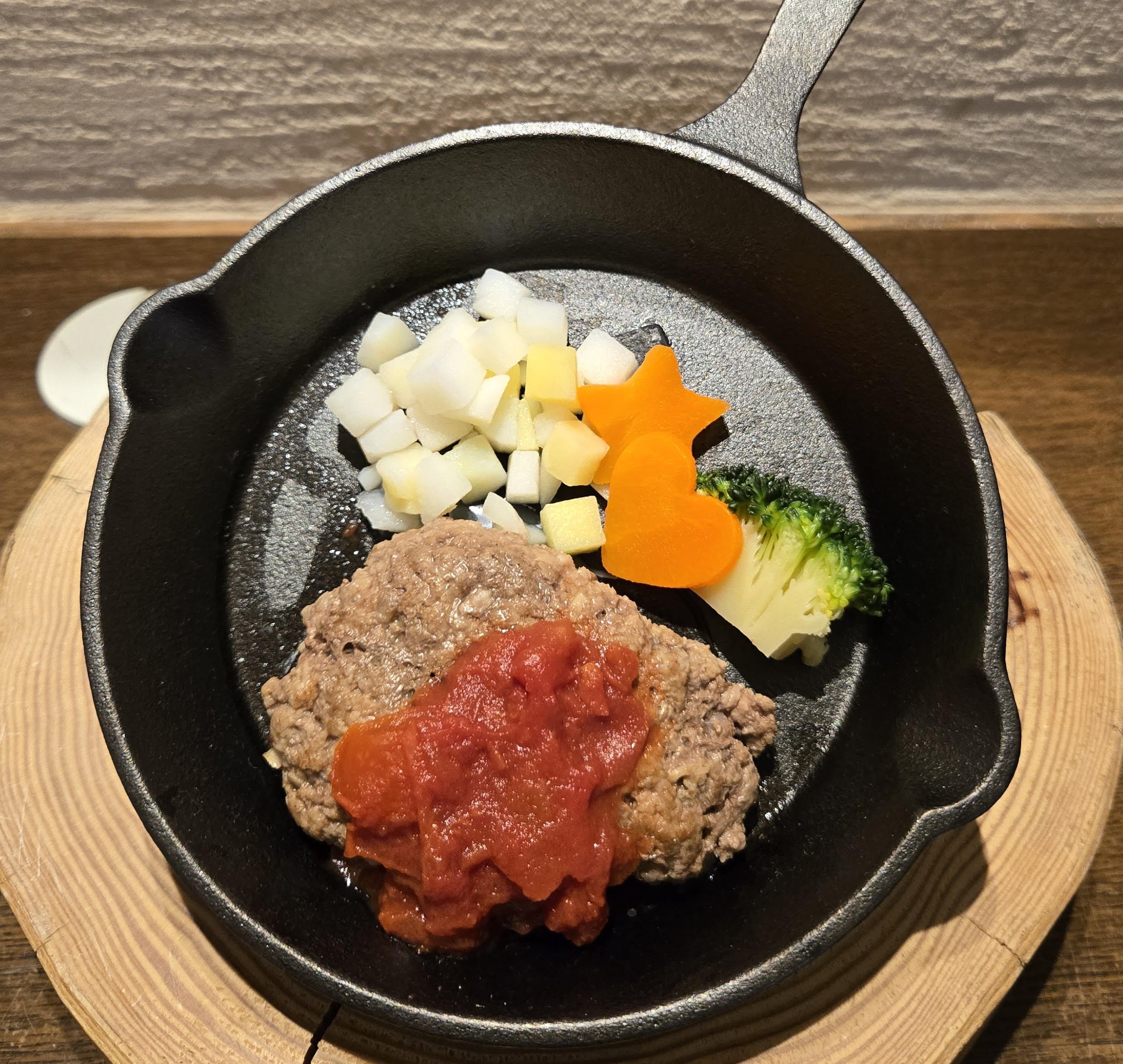 【ドッグミール】鹿肉ハンバーグ130kcal＠有料、当日予約可