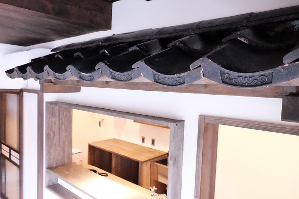 さき楽28　１日１組限定の風鈴の宿　築１００年の金澤町家を改装。全国初の風鈴ギャラリーを併設。