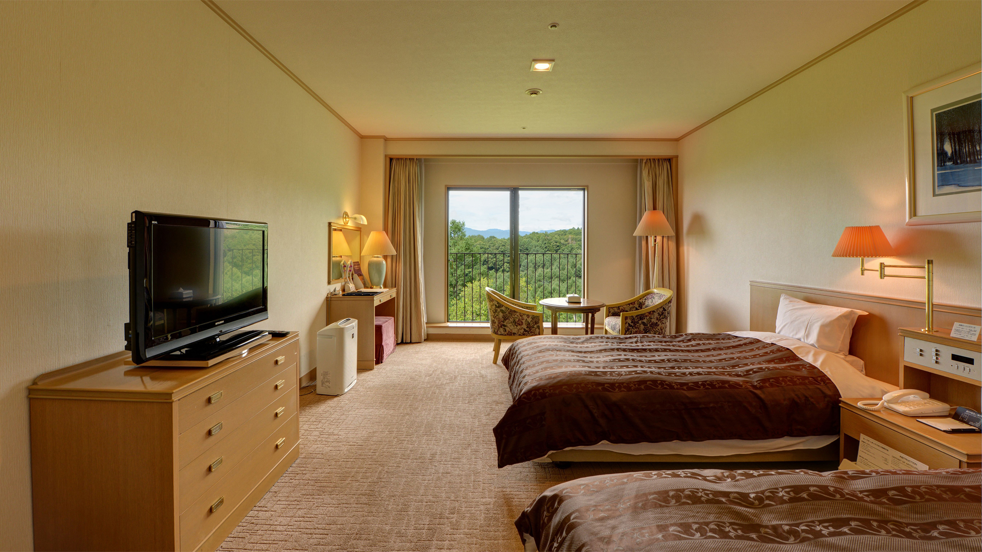 *【洋室30～36平米（バス付/洗浄機付トイレ）】全室セミダブルサイズのゆったりベッド。