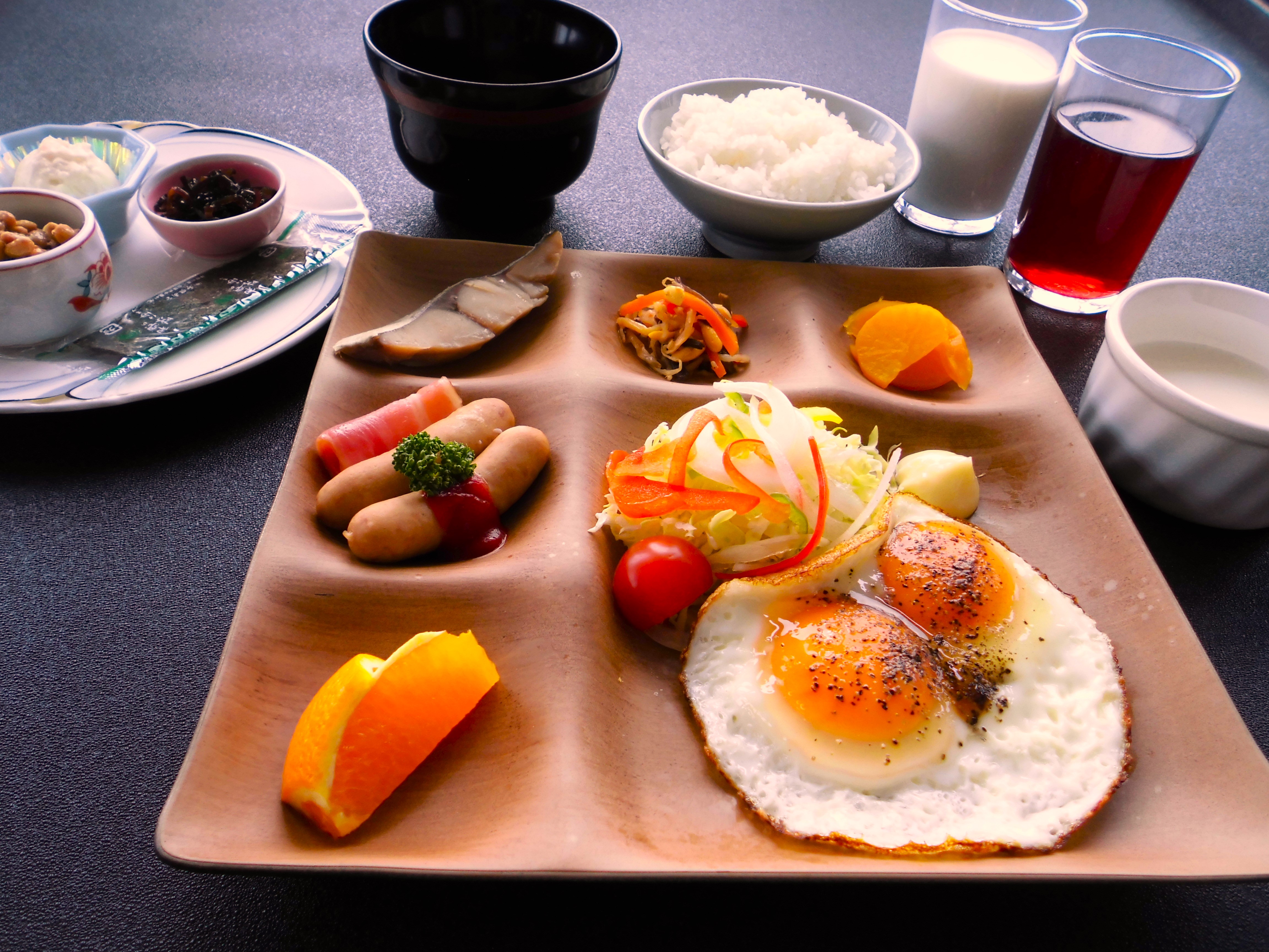 朝食2025