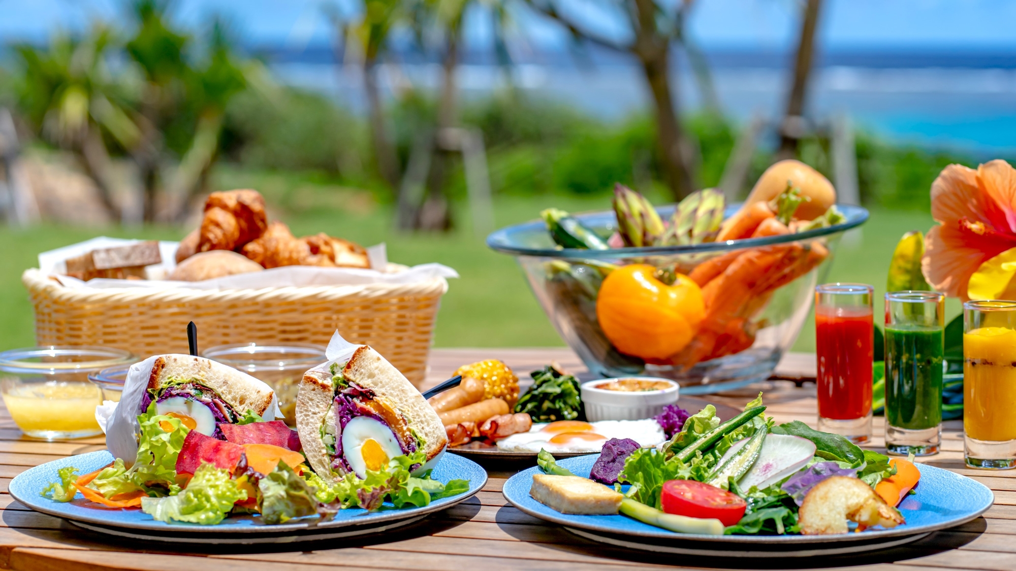 【朝食】「旅する朝食」がテーマのこだわりブッフェをご用意しております。