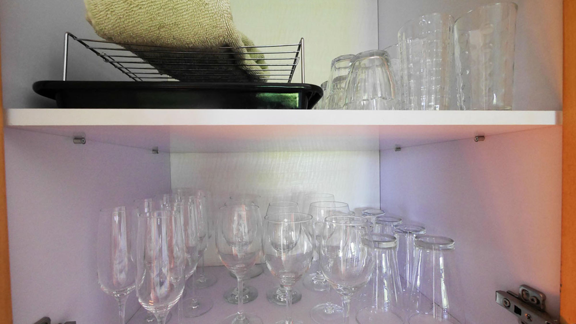 ・キッチンエリア：グラス類もご自由にご利用ください