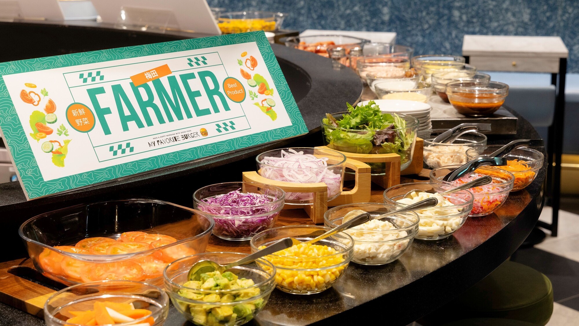 【朝食】選べるハンバーガー付きハーフビュッフェ