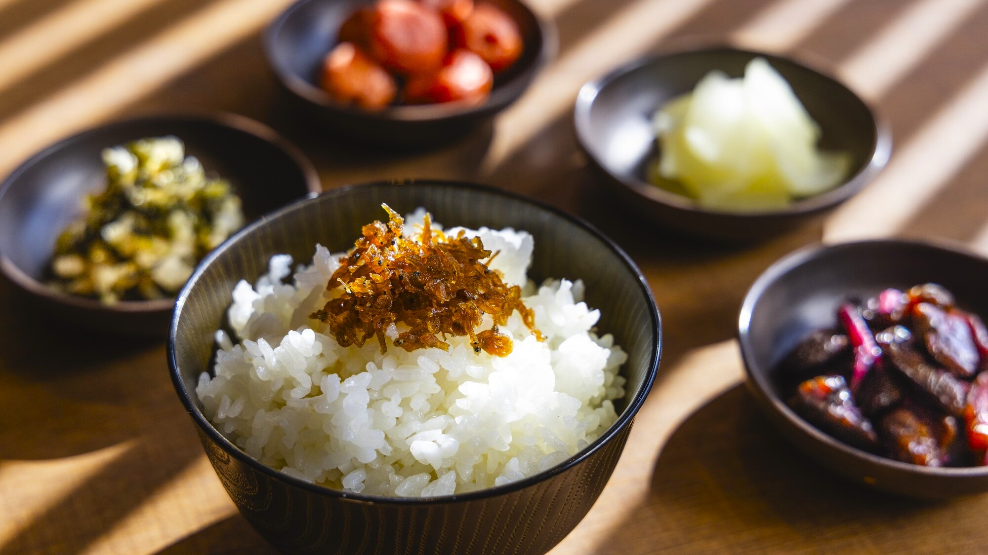 【朝食】鯛だしで楽しむお茶漬け