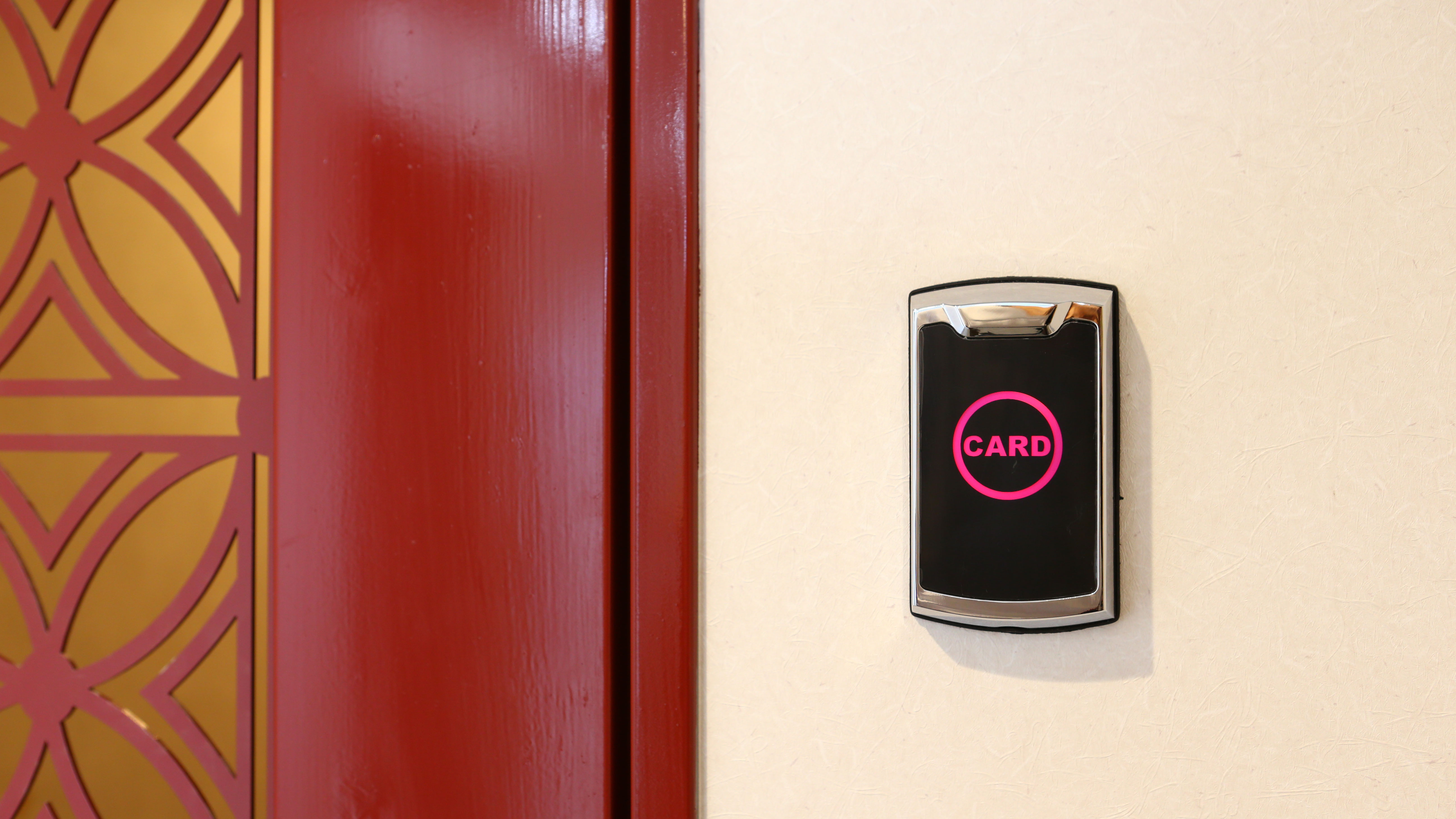 レディースフロア専用セキュリティー