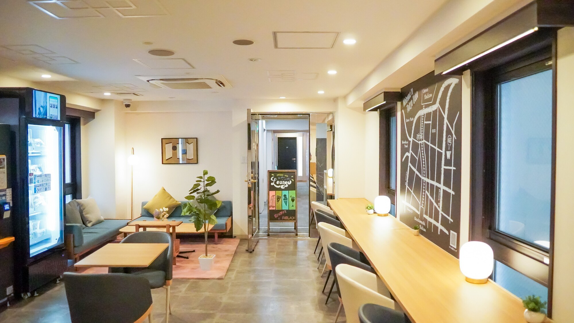 【施設】２階ラウンジ