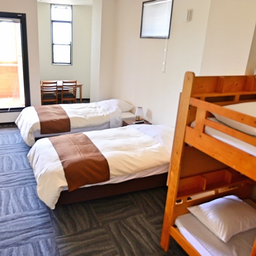 ファミリールームB（二段ベッド）