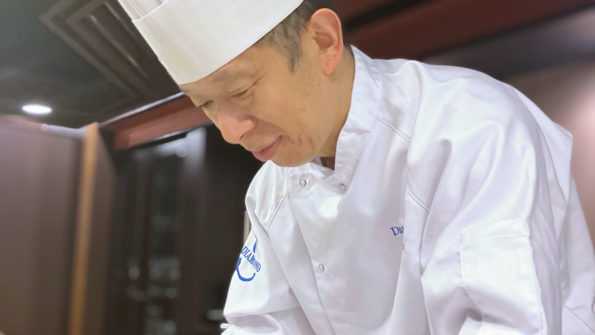 ＜6月特別企画＞二人の料理長による食の饗宴／ライブキッチンで味わう美食旅【創作カウンターフレンチ】