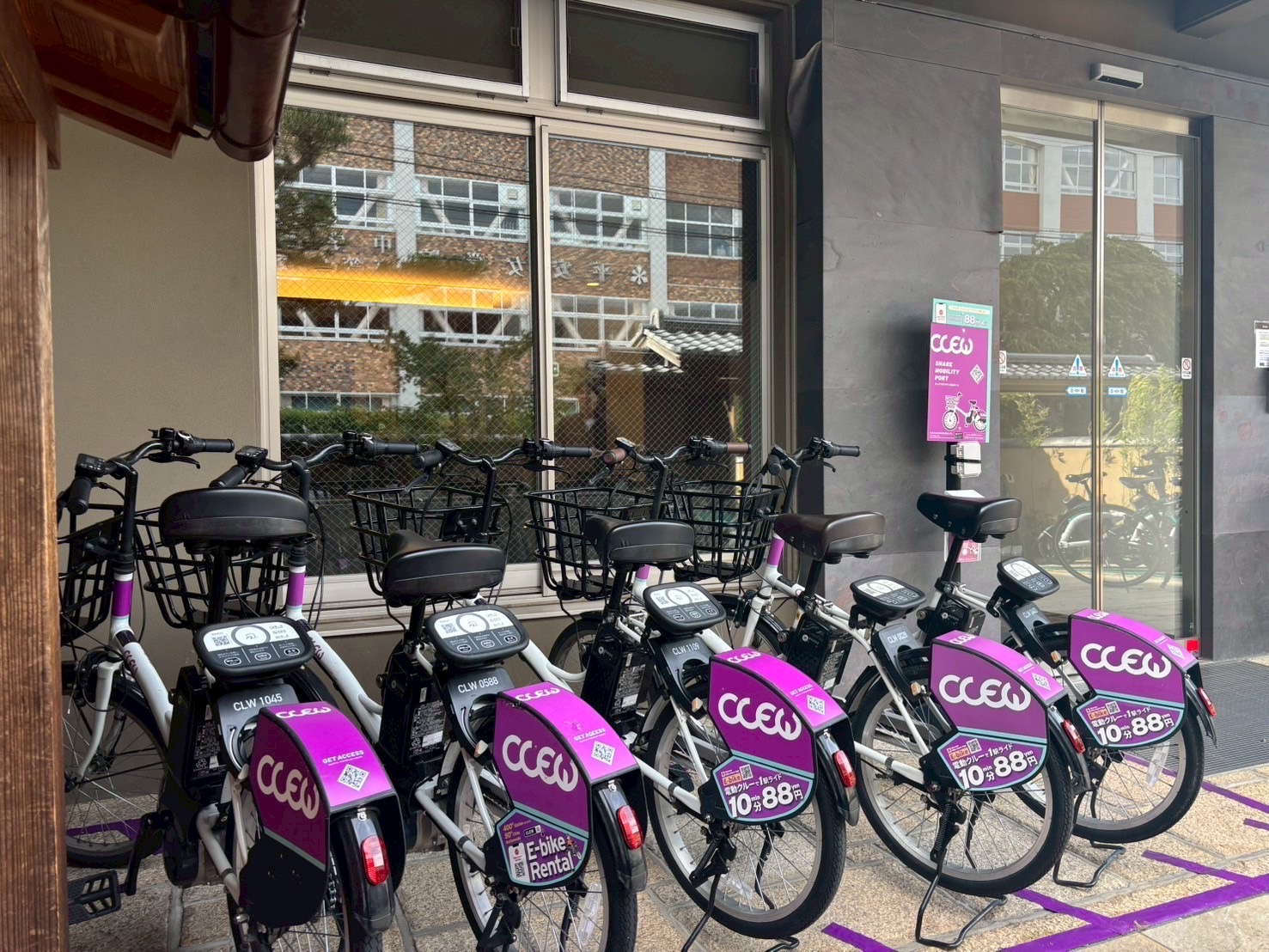 シェアサイクル『CLEW』のポートになっています