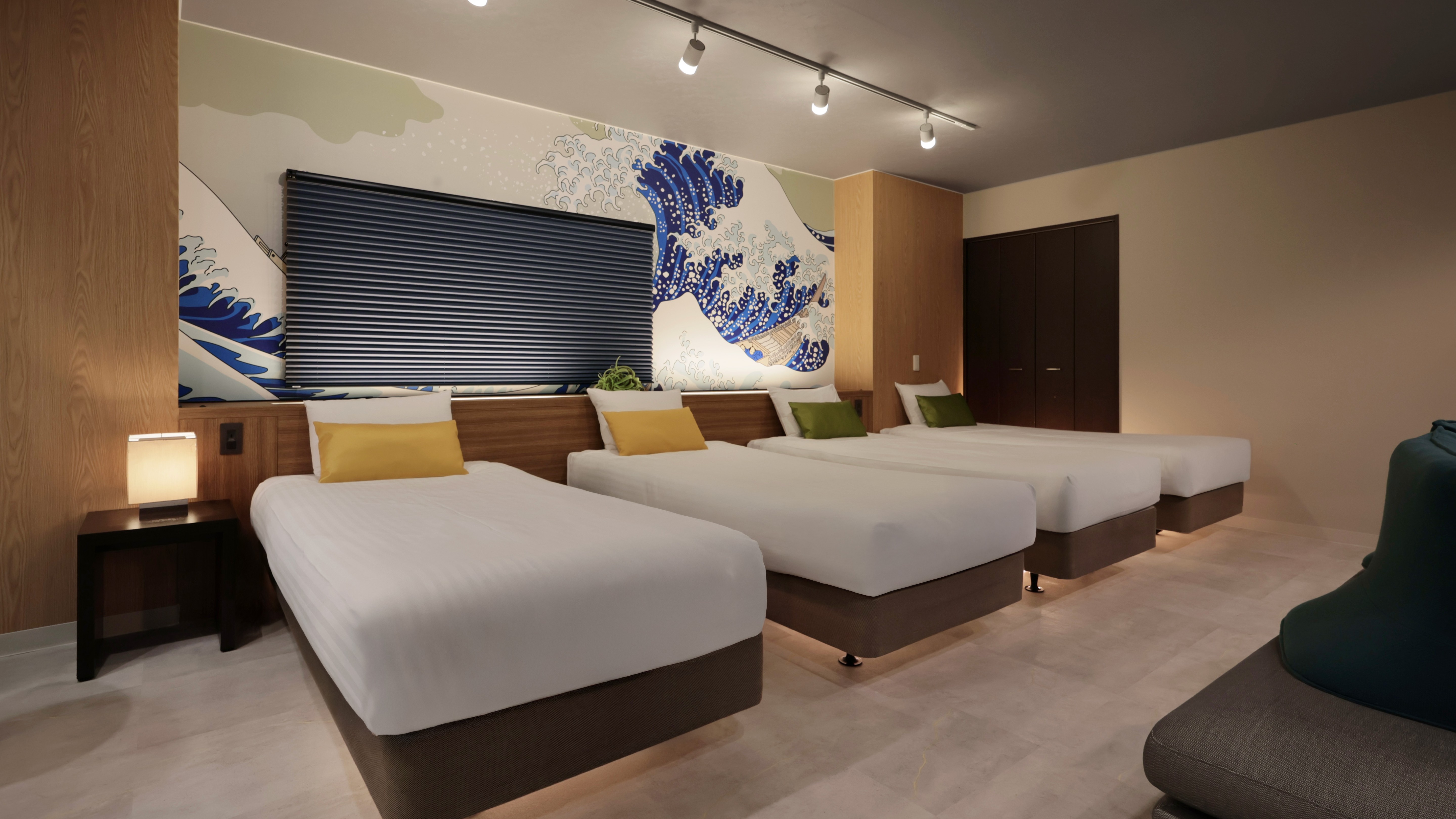 4階　ベッドルーム