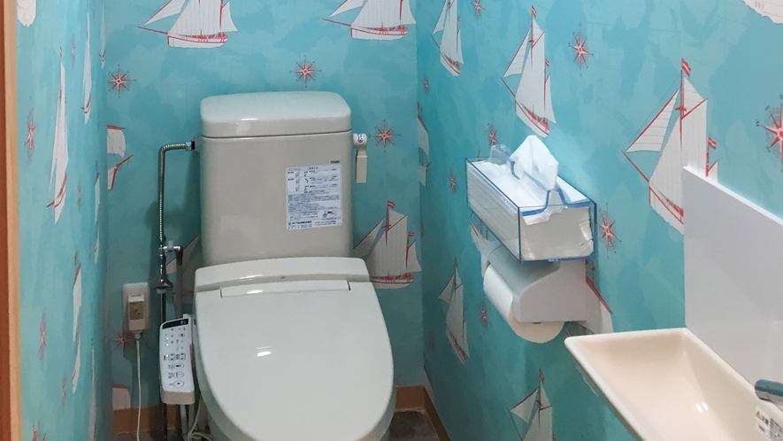 ・「Bタイプコテージ・オーシャンビュー」温水洗浄機能付きトイレ