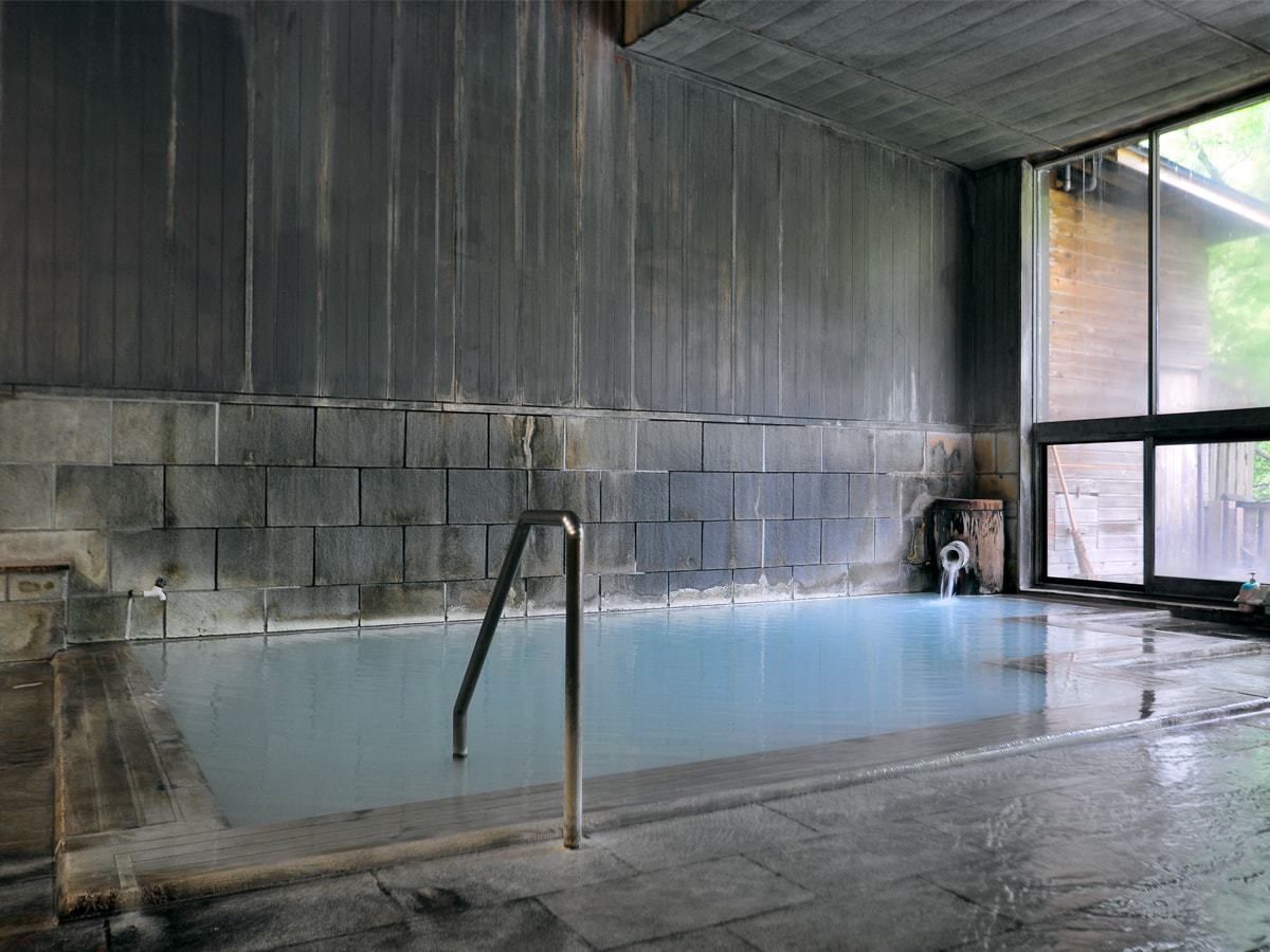 年末年始は、乳白色の雪見露天で！【年末年始プラン】