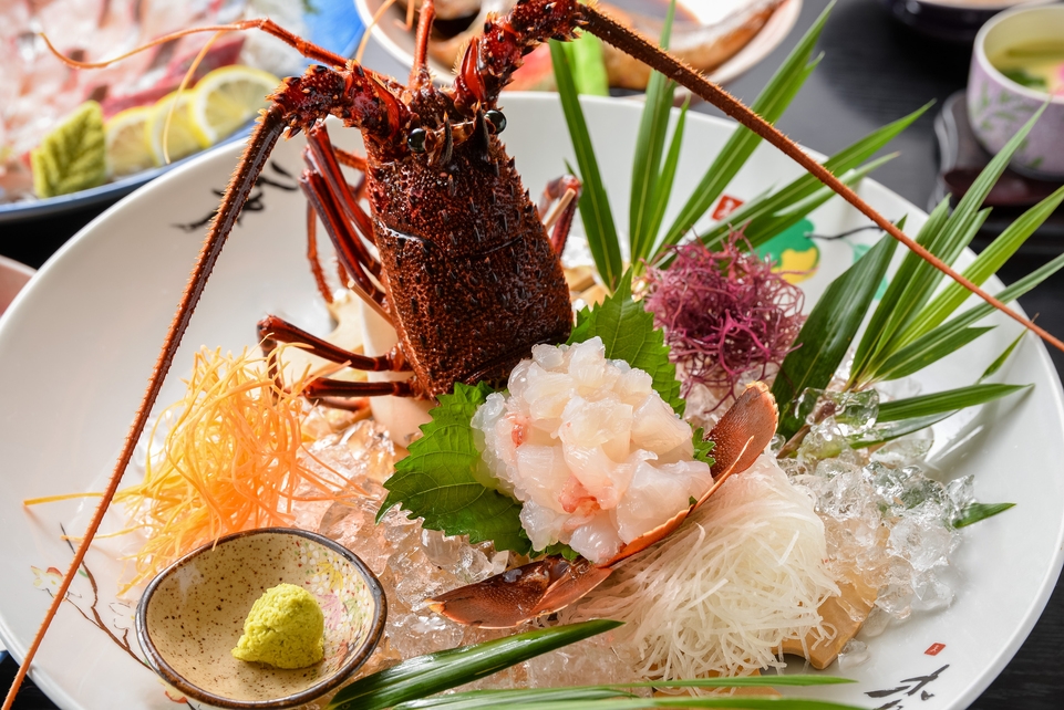 【人気No.1】おひとり様につきなんと贅沢1尾付き！伊勢海老の活造り満足プラン