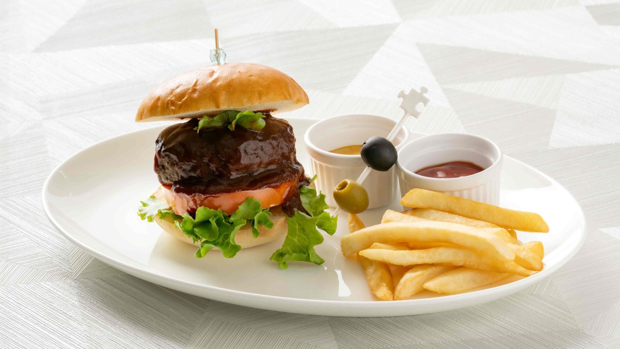 5種の選べるメイン料理★地産地消ディナー＆オークラ伝統フレンチトーストをお部屋で（夕朝食付）