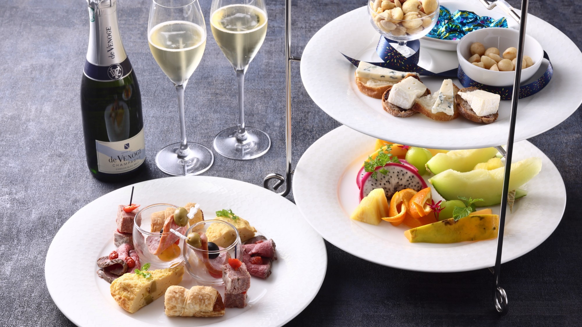 【みなとHANABI−神戸を彩る５日間−】 シャンパン＆オードブル付・20分の花火を客室で（朝食付）