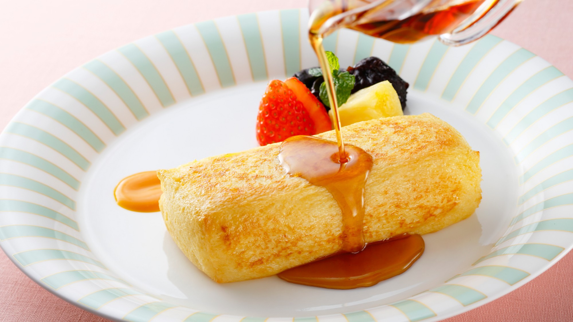 【ルームサービスで優雅な朝を】オークラ伝統の味・フレンチトースト朝食付〜幸せな1日のはじまり〜