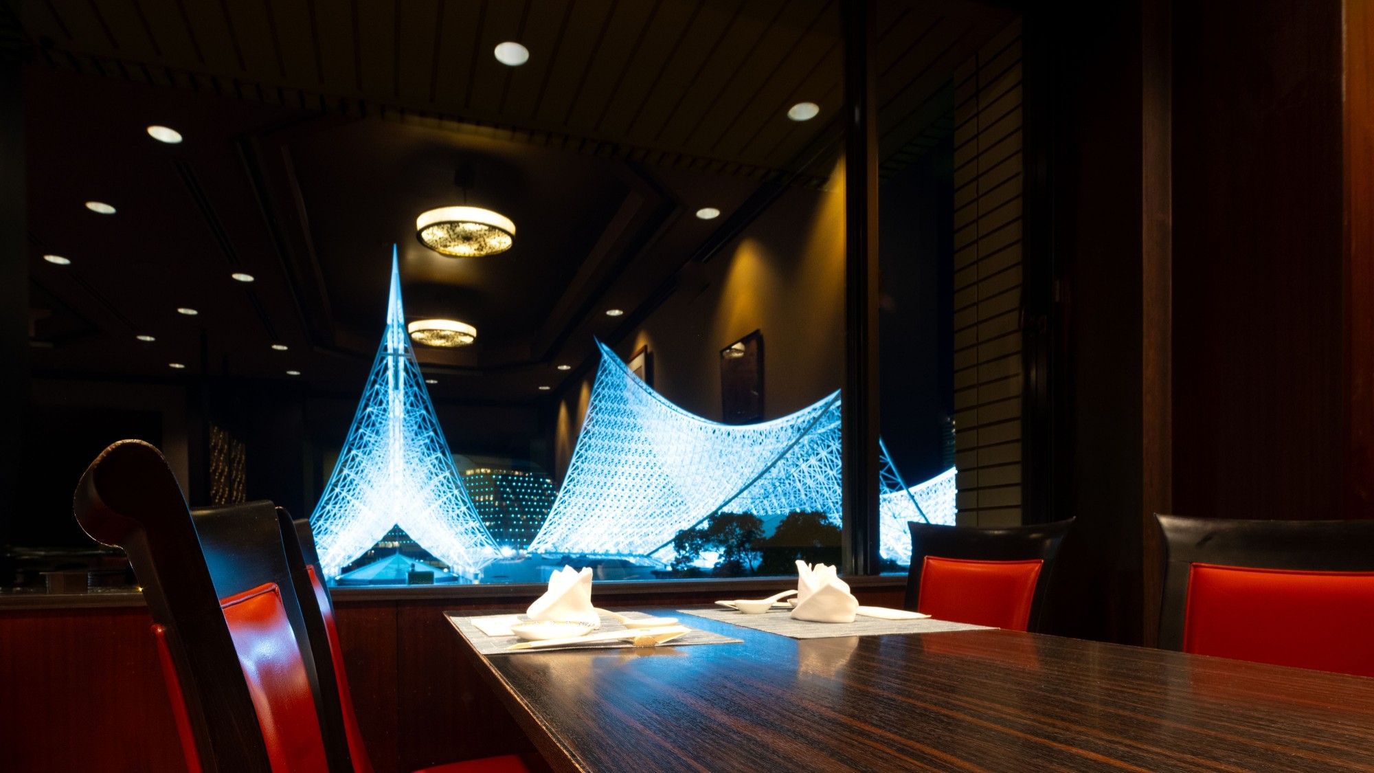 【中国料理贅沢ディナーコース】ふかひれの姿煮込みや北京ダックなど全8品を堪能（夕朝食付）