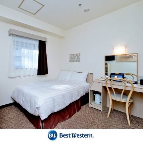 セミダブルルーム　12.8m²　シモンズ社製120㎝幅ベッド