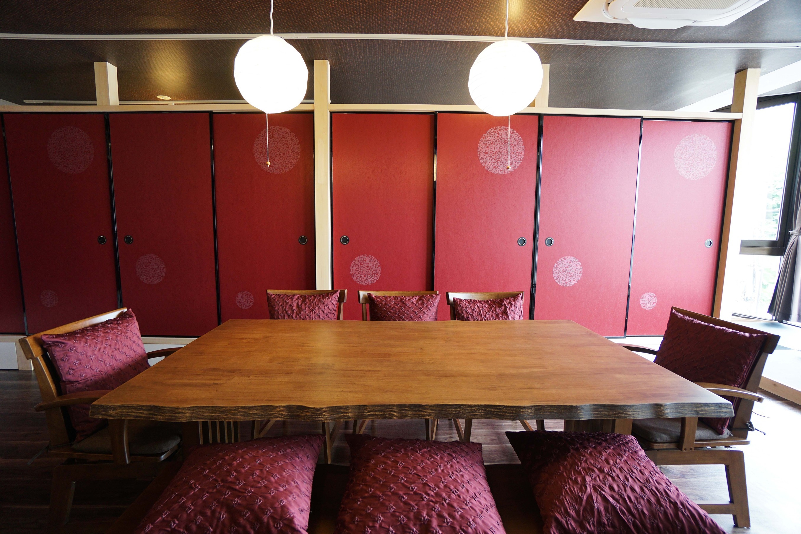 ペットと泊まれるお部屋！広々70㎡のお部屋に最大10名様まで宿泊OK