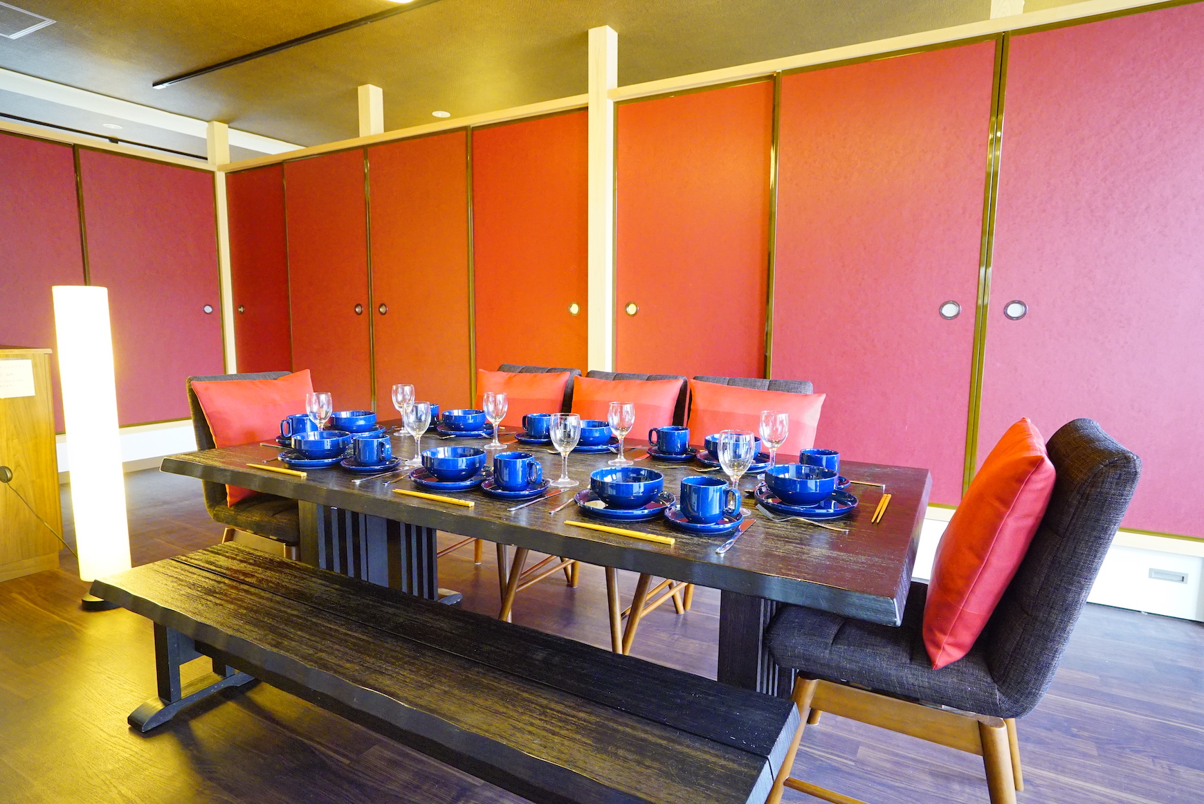 お部屋の中でお食事を楽しめるダイニング