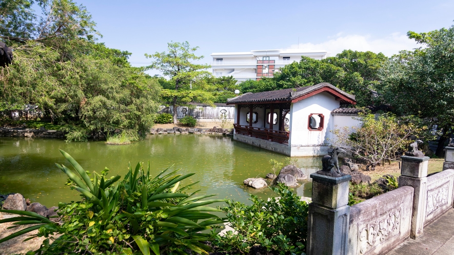 【福州園】ホテルから徒歩10分！中国福建省と友好の印！福州式と呼ばれる美しい庭園です♪