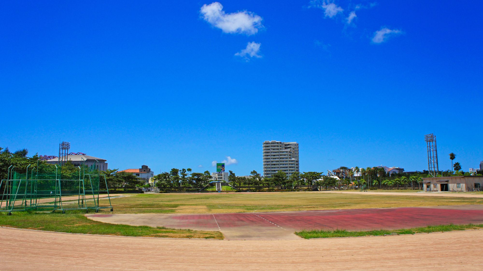 【奥武山公園】当館から車で約7分