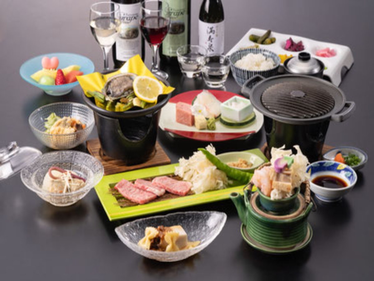 お盆限定特別プラン！！【プレミアム会席】１泊２食　飲み放題付　8月9日〜15日限定