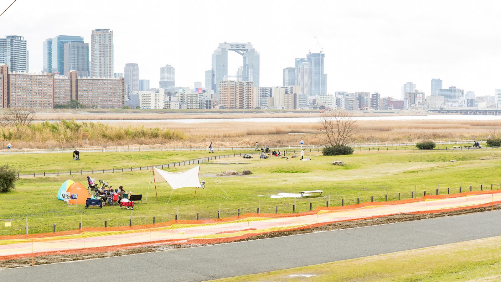 淀川河川公園（西中島地区）【写真提供：（公財）大阪観光局】