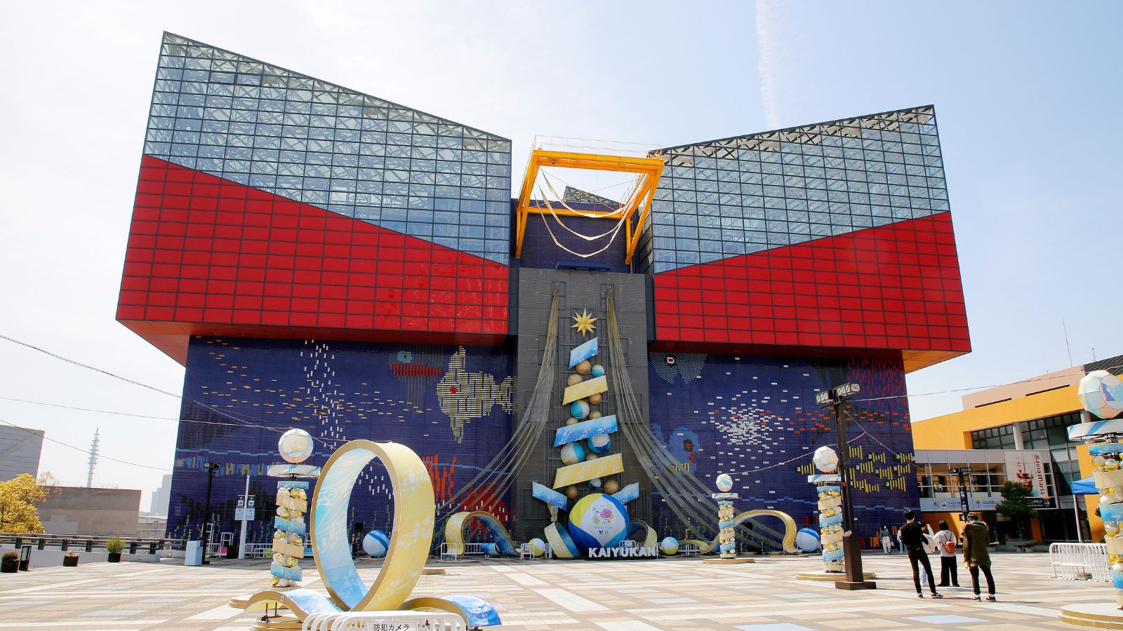 海遊館【写真提供：（公財）大阪観光局】