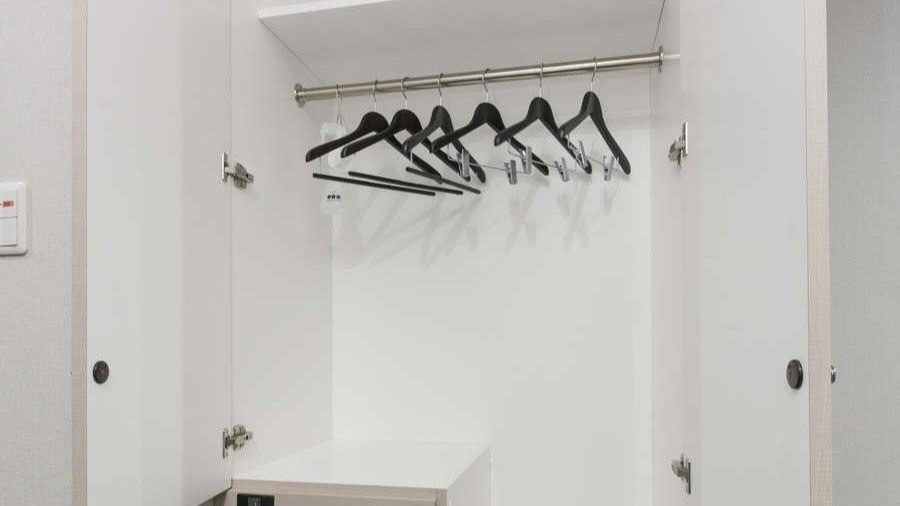 クローゼット| スタンダードツインルーム