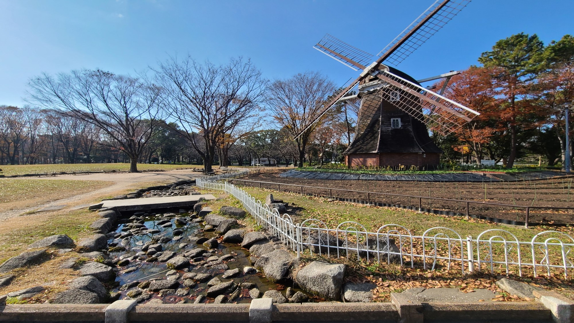 名城公園(当ホテルから電車で約20分)