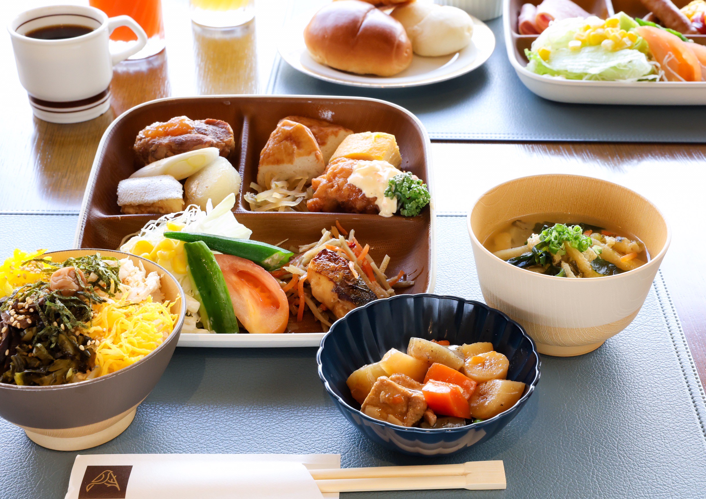 バイキング朝食 盛り付け例