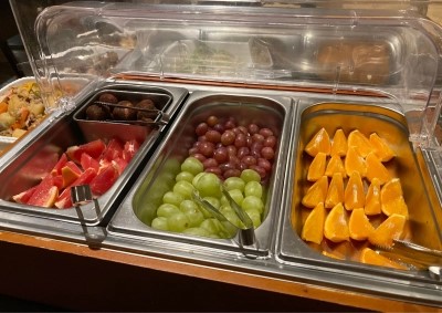 朝食ビュッフェ　フルーツ
