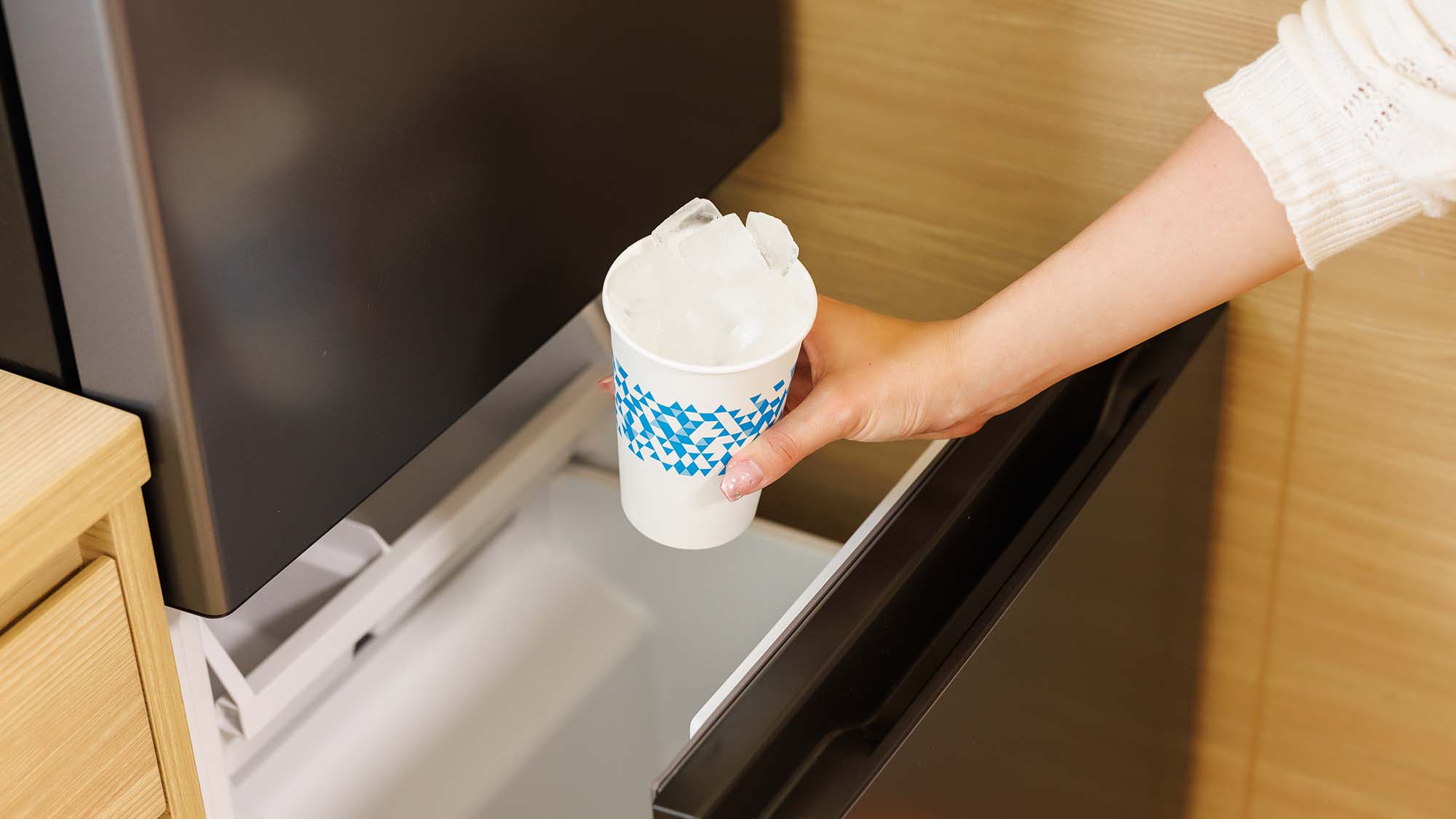 【備品】冷凍冷蔵庫