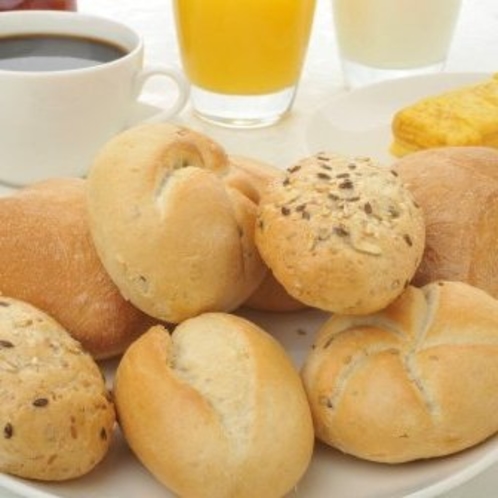 ＜ヨーロピアンブレッド＞ヨーロッパ直輸入のパンは日替わりで数種類ご用意しております。