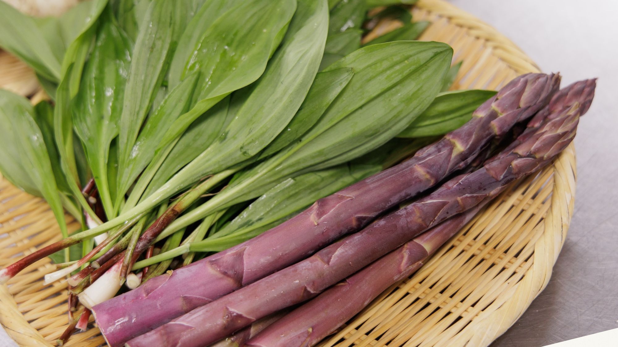 料理長自らが足を運び吟味された地野菜や会津米はこだわりの逸品ばかり！食せばわかる本物の味