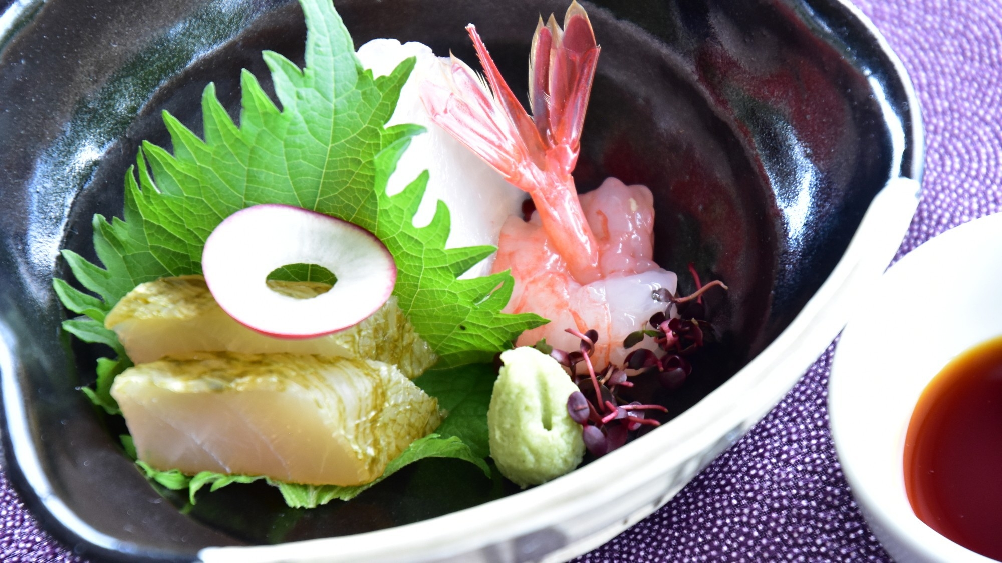 【旬を極める秋の特選加賀料理】鴨の治部煮とのど黒塩焼きを味わう〜黒百合〜