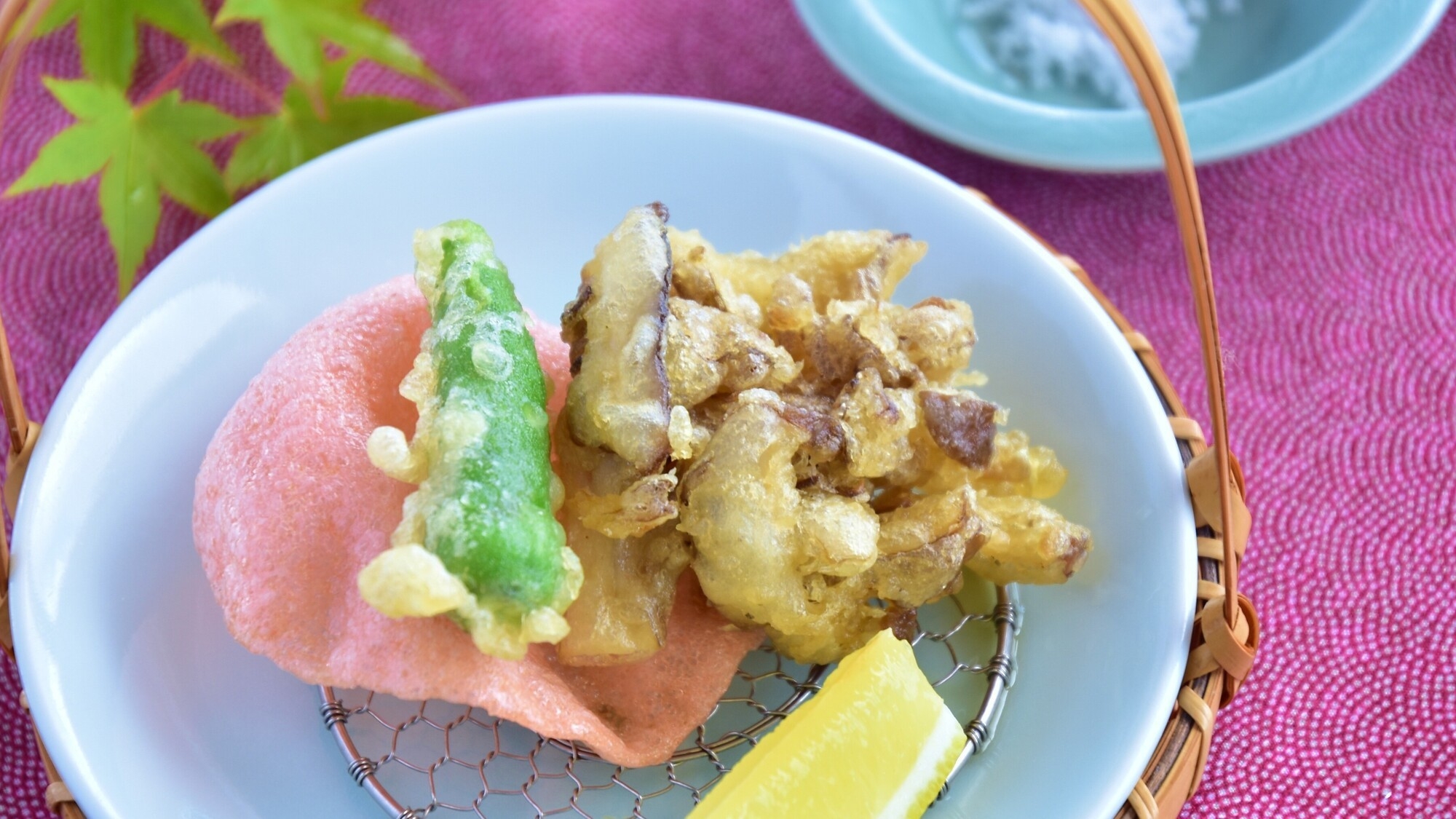 【秋薫る加賀料理】松茸入りキノコのかき揚げ、鶏の治部煮を味わう金沢の秋〜友禅〜