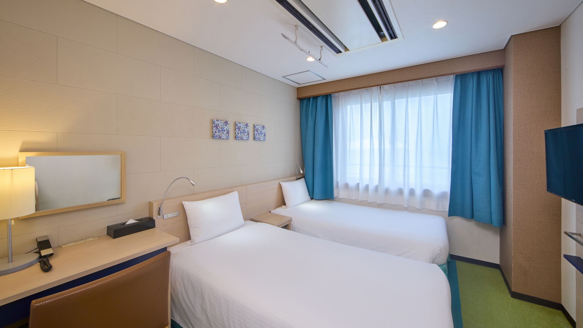 【メインタワー】コンパクトツインルーム 1～2名様に最適。使い勝手を一番に考えたシンプル