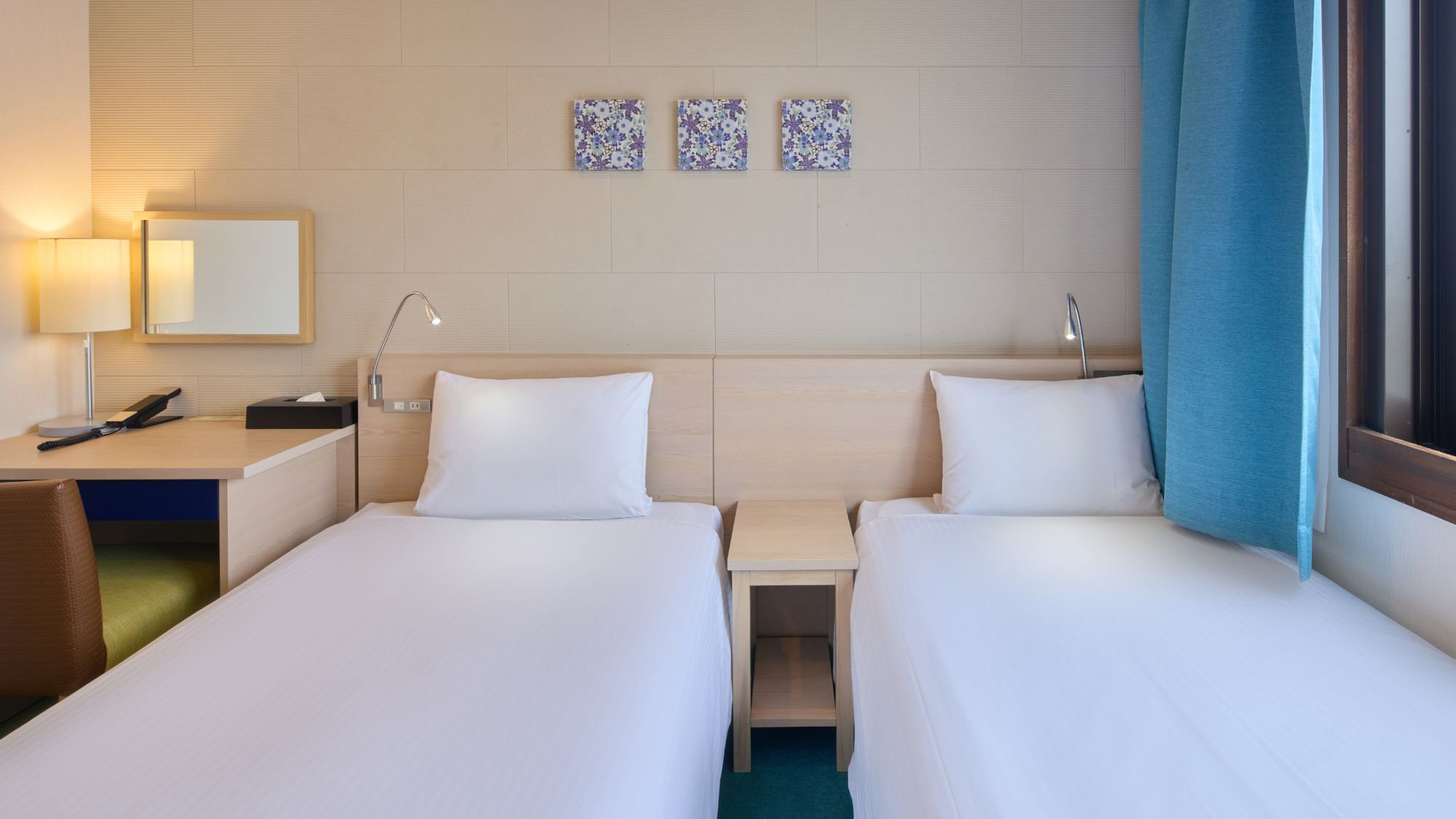 【メインタワー】コンパクトツインルーム 1～2名様に最適。使い勝手を一番に考えたシンプル