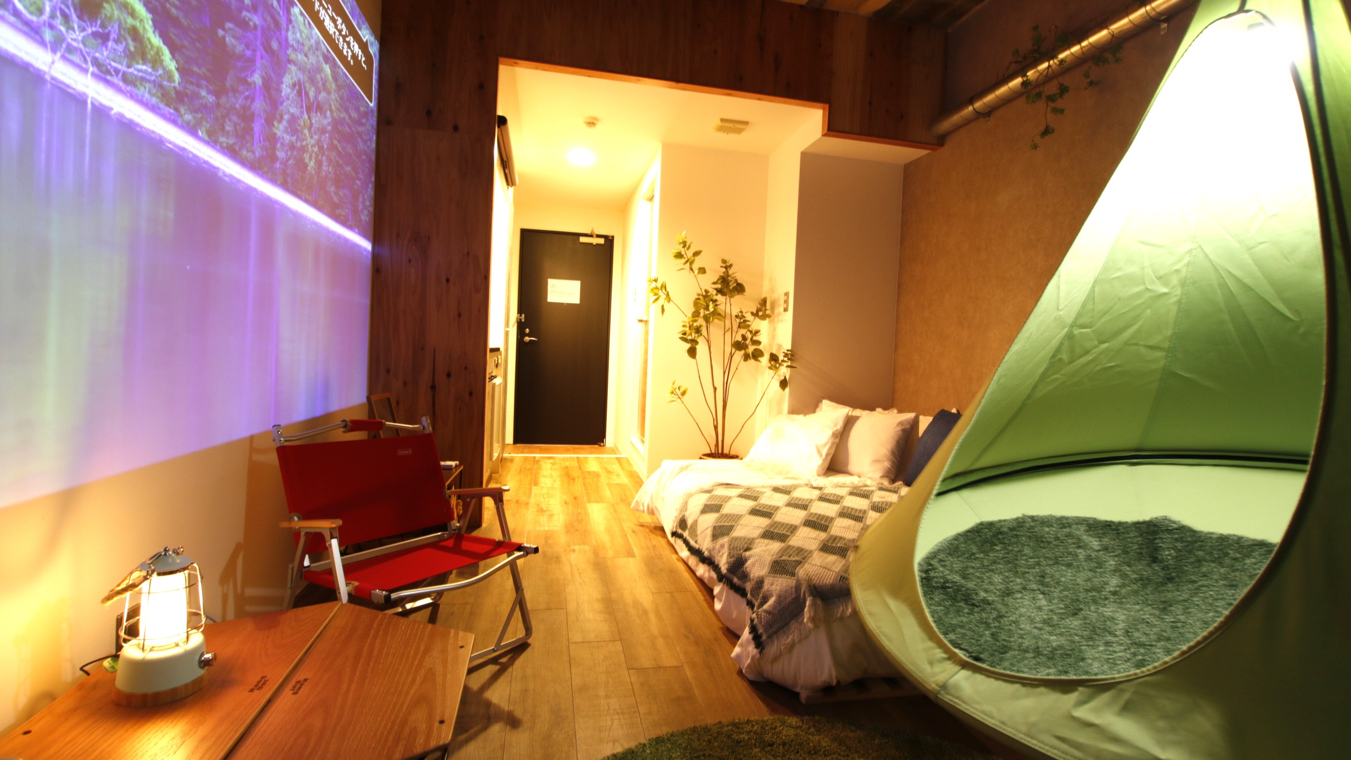 【個室】2F CAMP DOUBLE ROOM エキストラベット付 18.9㎡（定員3名）