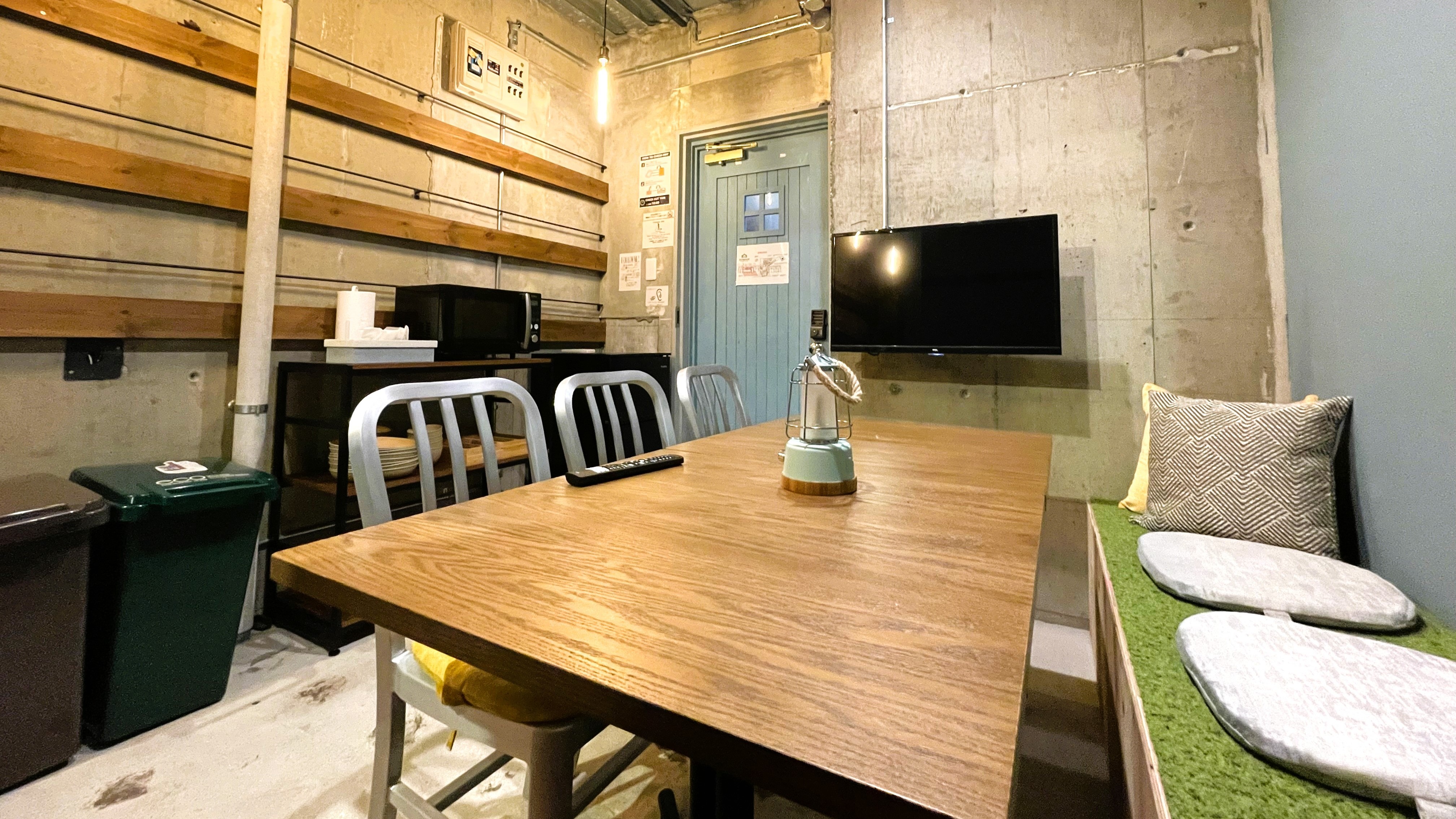 【個室】ダイニングドミトリー《BBQ付》 25.21㎡（定員8名）