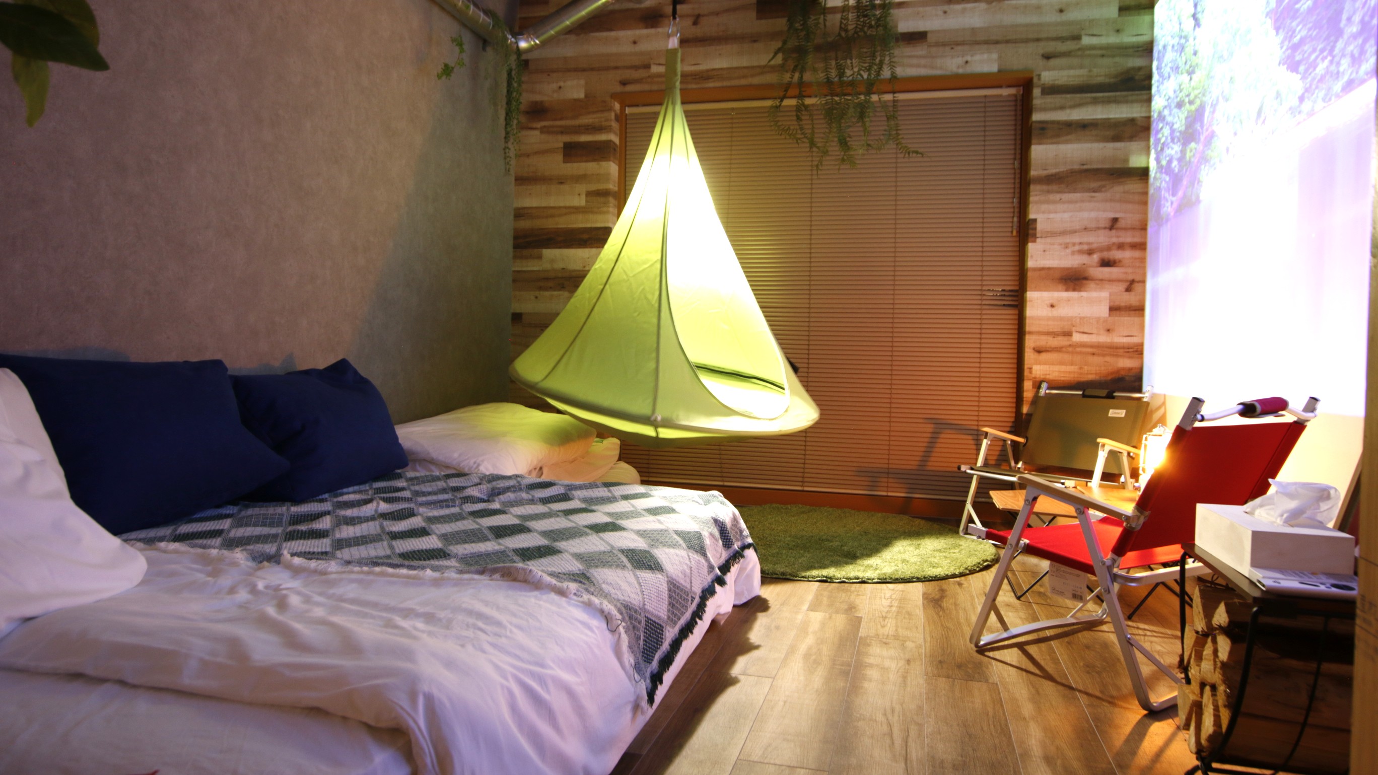 【個室】2F CAMP DOUBLE ROOM エキストラベット付 18.9㎡（定員3名）